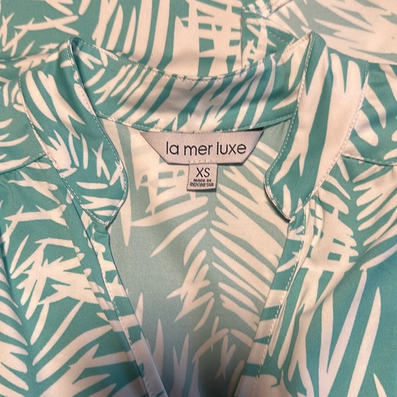 Resort Top - Picture 5 of 6